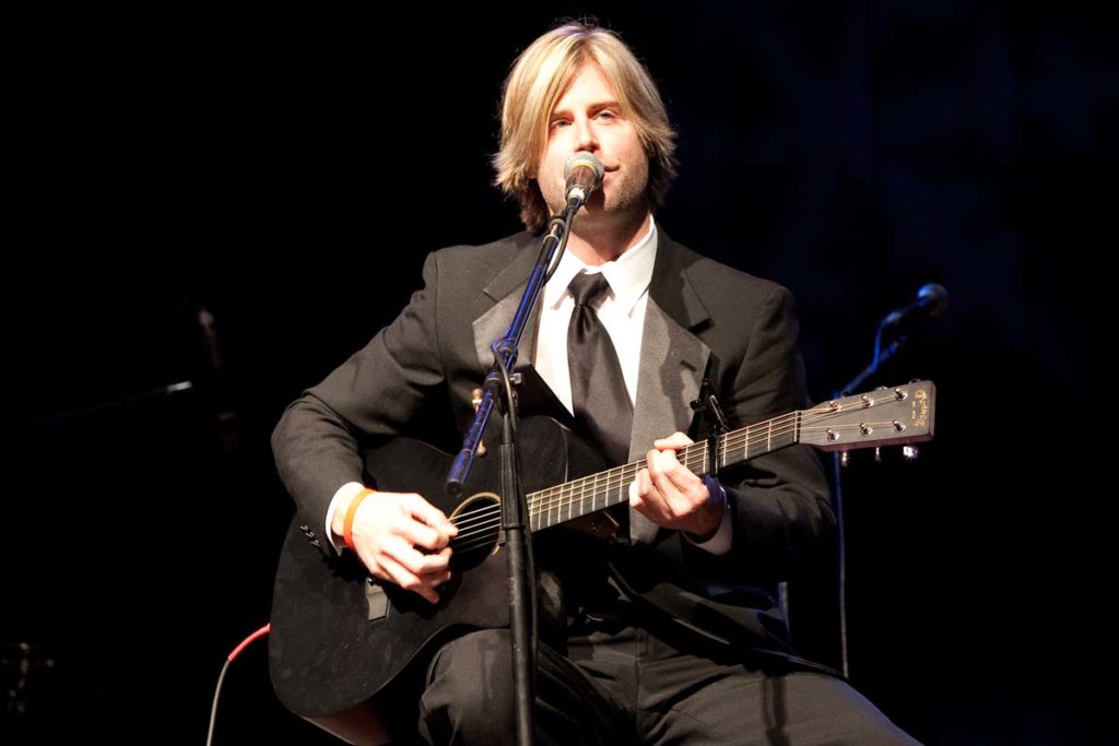 Beau Davidson Singing