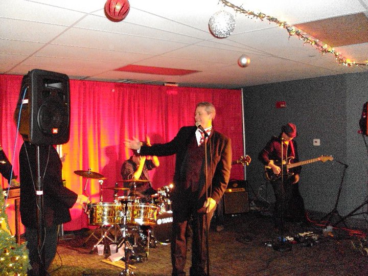 Dennis with Dick Holiday and the Bamboo Gang